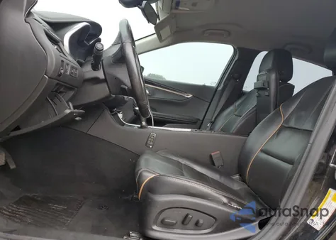 2018 Chevrolet Impala Premier z USA, uszkodzony, nr VIN 1G1125S31JU114904